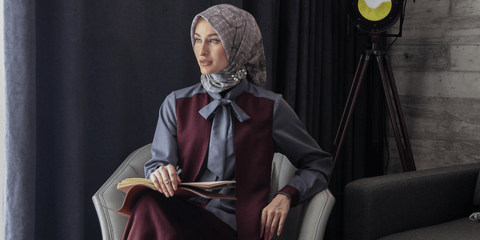 Memanfaatkan Baju Kerja Lama Dengan Konsep Capsule Wardrobe
