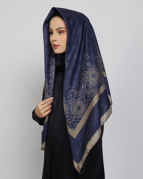 Ishana Ebony Square