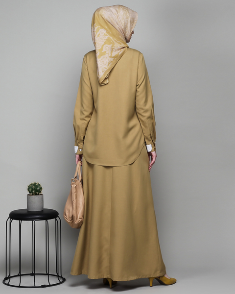 One Set Twotone Flap San Carlos Broken White Midi (Shirt & Skirt)