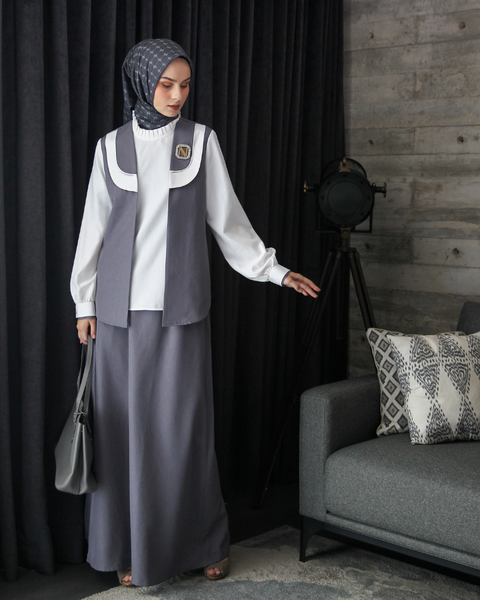 One Set 2in1 Vest Gravel White Midi (Shirt & Skirt)