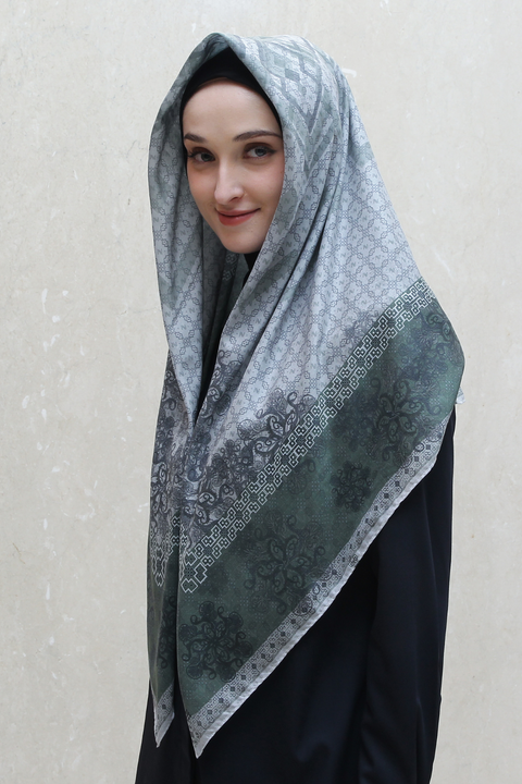 Mezquita Green Space Square