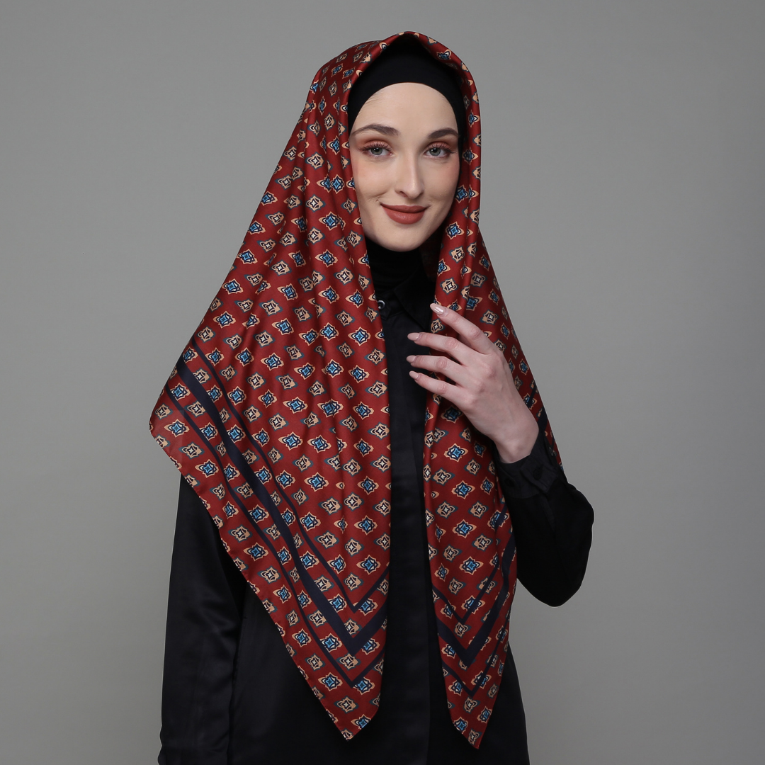 Monogram Arabesque Square NINA NUGROHO monogram-arabesque-square-nina-nugroho