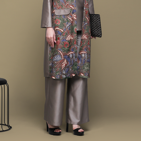 Outer Shadow Arona Exclusive Batik (Tunic & Culotte)