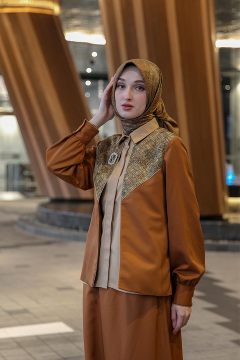 One Set 2in1 Moorish Akaroa Mule Fawn Midi (Shirt & Skirt)