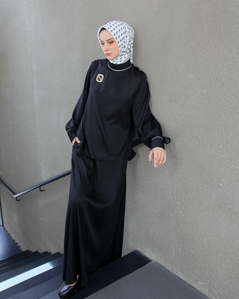 One Set Piping Black Midi (Shirt & Skirt)