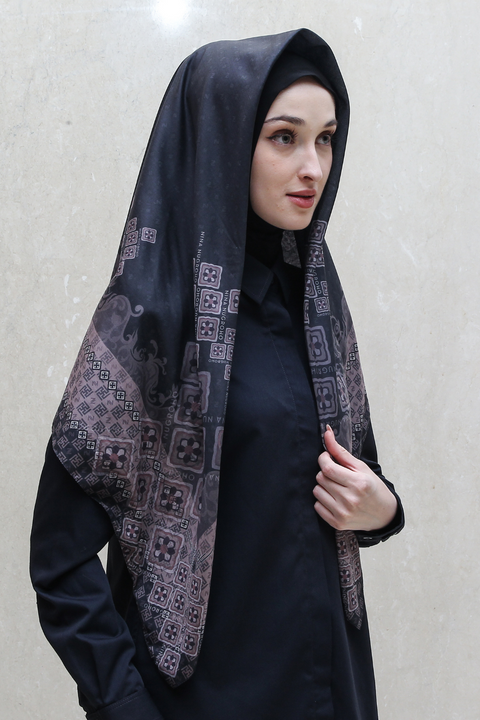 De Nuestra Old Lavender Square