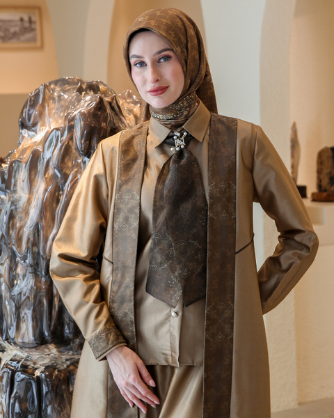 Giri Roman (Midi Shirt + Skirt)