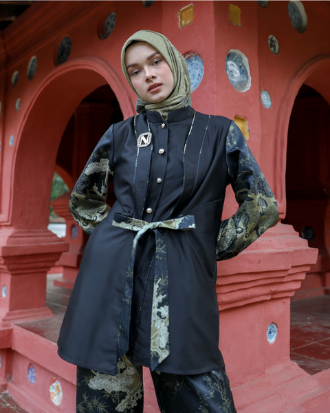 Wisesa Black Shaft (Shirt & Culotte)