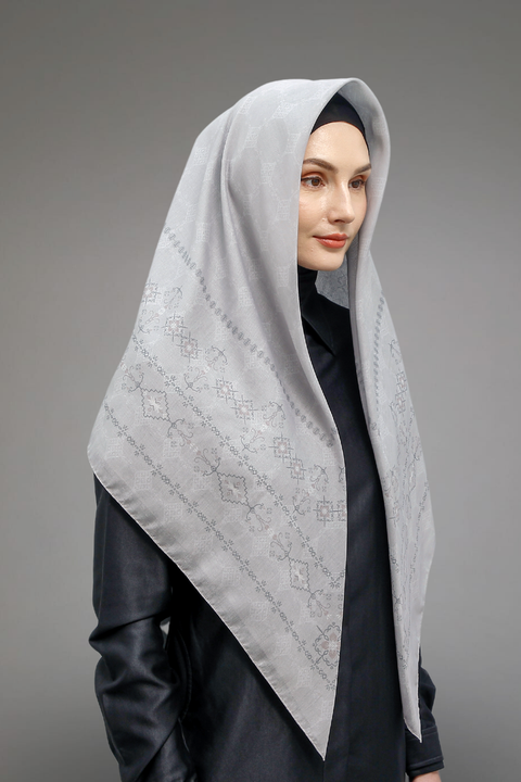 Dayu Gray Suit Square