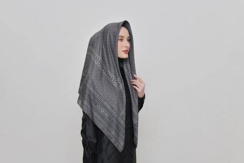 Kalangi Tawny Square