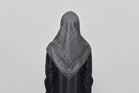 Kalangi Tawny Square