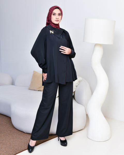 Asymetris Black Shirt